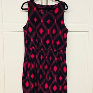 Graphic Sleeveless Dress with Pockets
